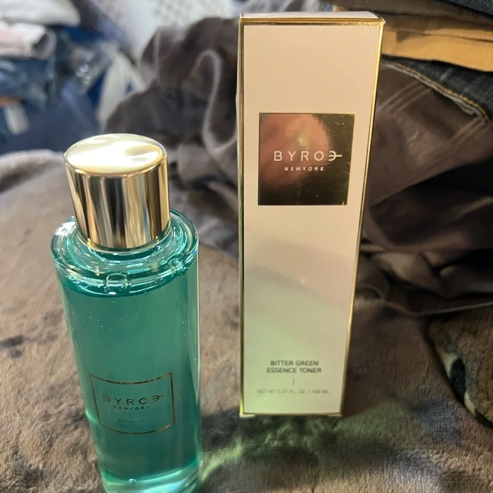 Bitter Green Essence Toner-Brand New in Box​​​​